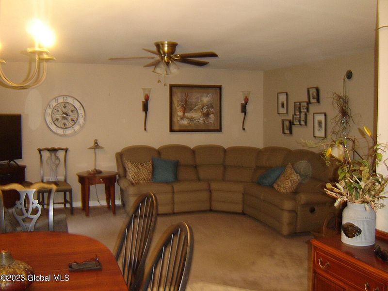 3rd image of 54 Cobblestone Court