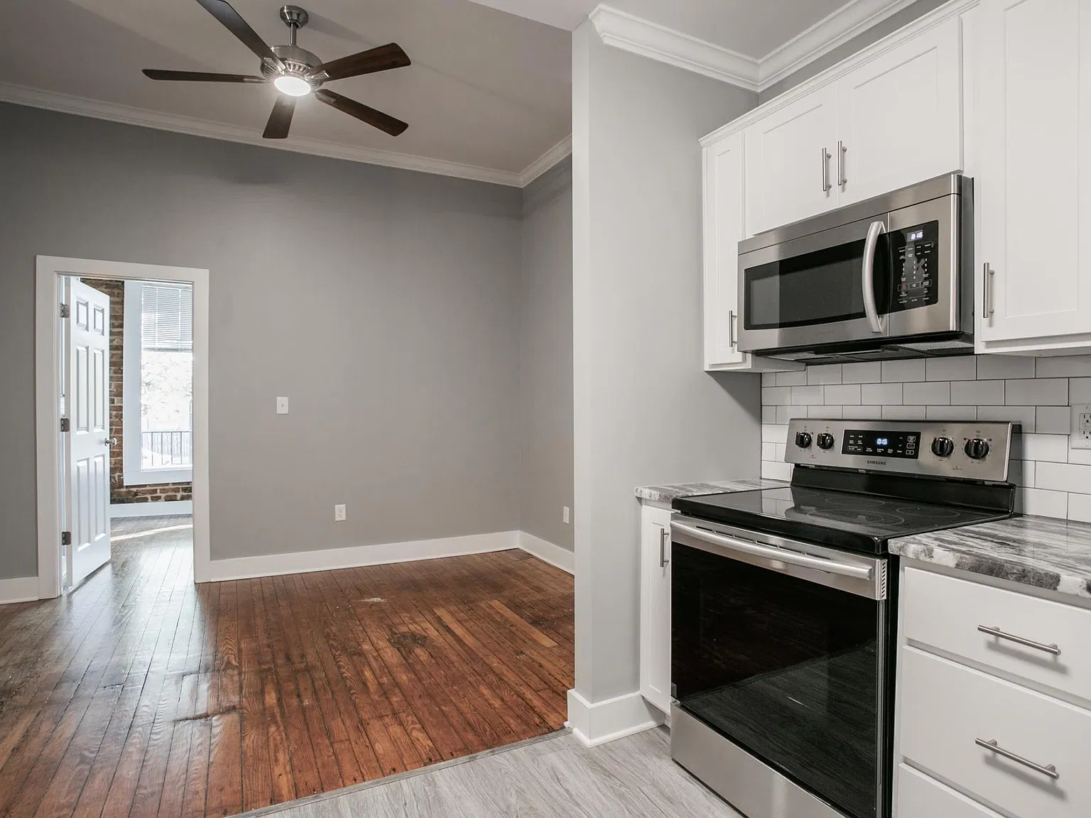 2 bed, 1.5 bath, 1100 sqft, $1,845 — Photo 2
