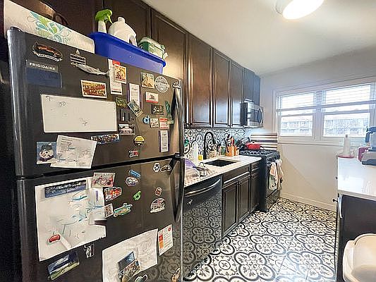 2nd image of 20-65 21st St Unit 3