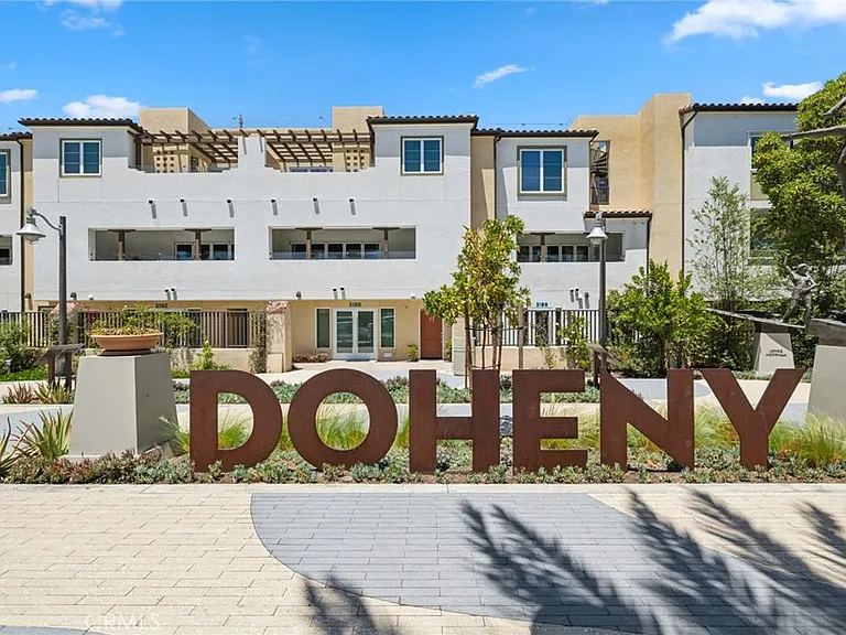 3189 Doheny Way — Photo 1