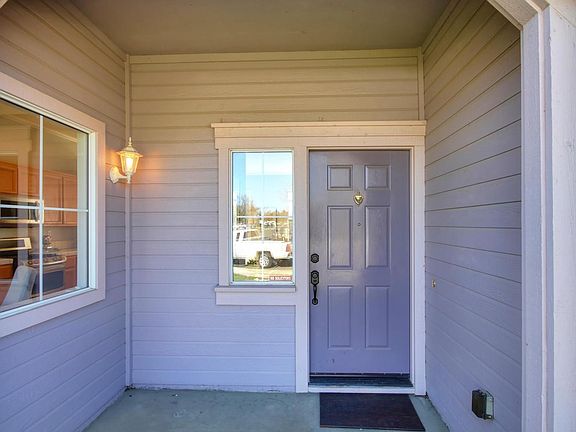 2nd image of 1060 Leake Cir