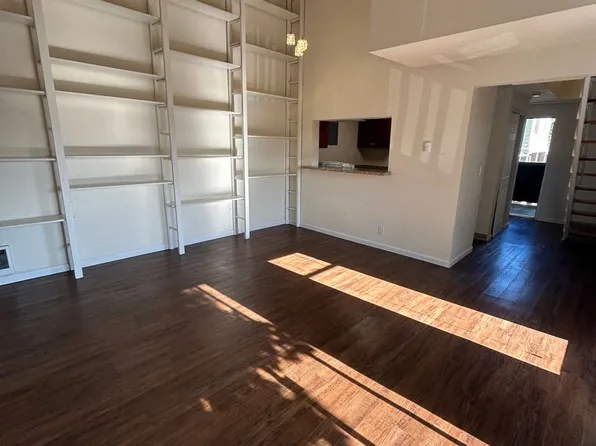 Hoven Apartments, 5231 22nd Ave NE APT 5, Seattle, WA 98105