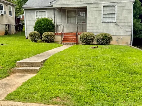 111 Sunset Dr, Danville, VA 24540