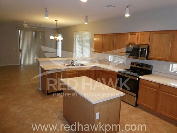 5th image of 3586 E Park Ave