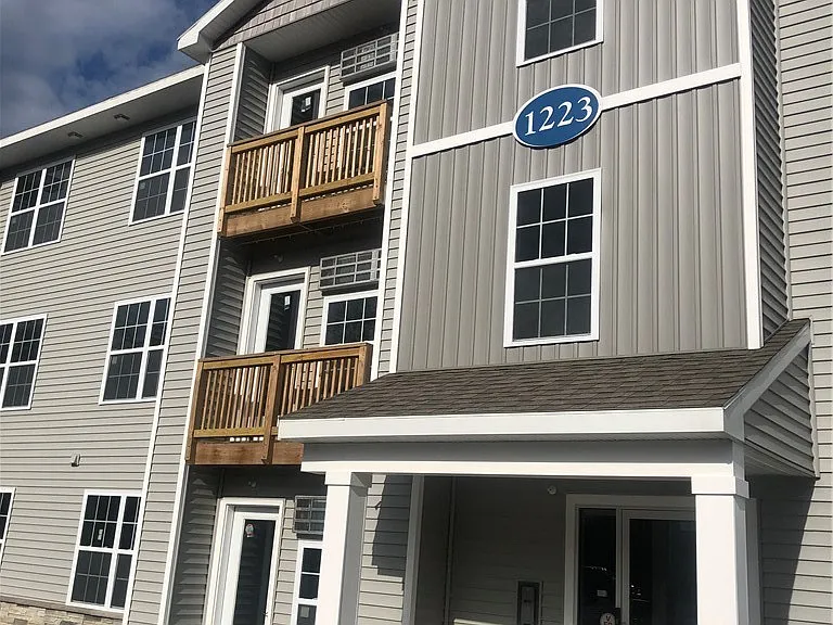 1223 Tulip St #432 — Photo 2