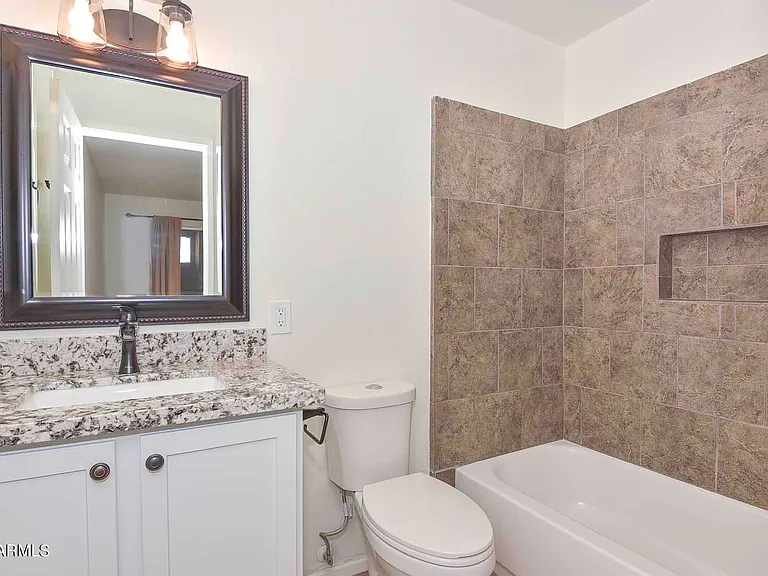 20402 N 6th Dr #6 — Photo 20