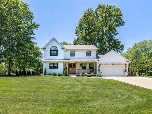 6764 Rolling Acres Ct, Painesville, OH 44077