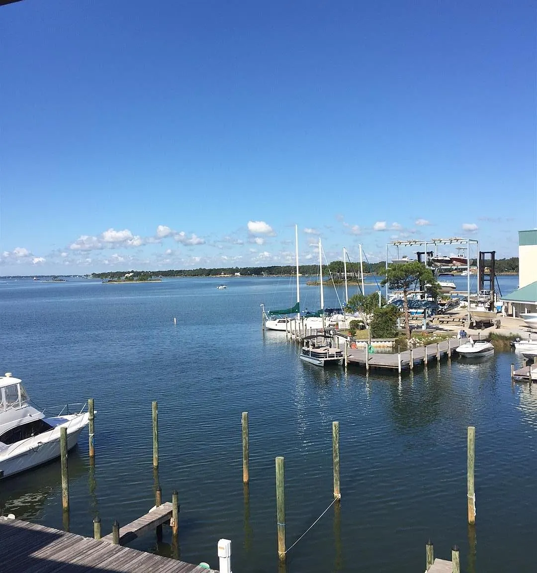 14100 River Rd — Photo 2