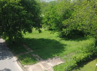 611 W Johnson St, Denison, TX 75020