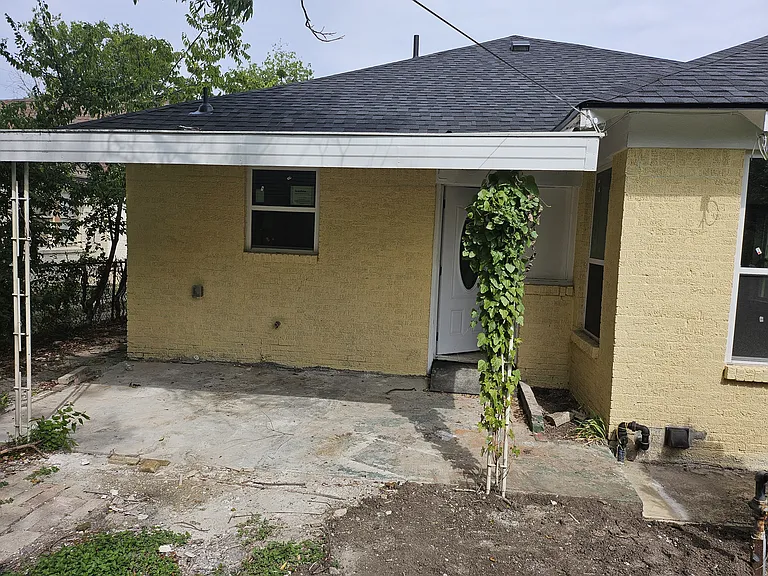 1822 Stella Ave — Photo 51