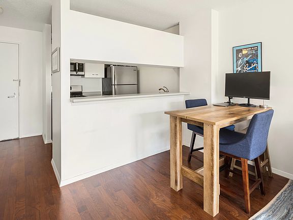 3rd image of 2 S End Ave APT 6T