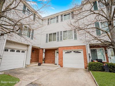 67 Ilyssa Way, Staten Island, NY, 10312