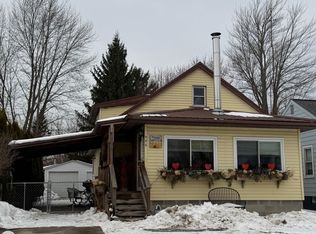 486 N Belle River Ave, Marine City, MI 48039