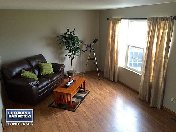 2nd image of 1200 Mary Ct