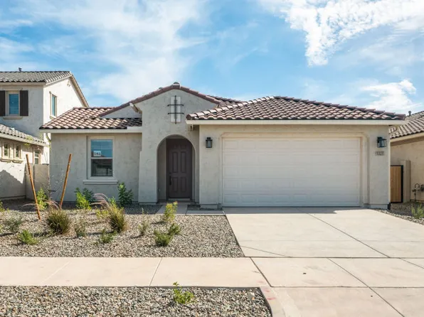 1323 W Saddle Run, Apache Junction, AZ 85120