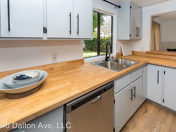 5th image of 2634 Dalton Ave APT 1