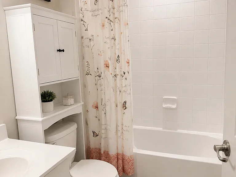 411 Streamview Dr — Photo 10