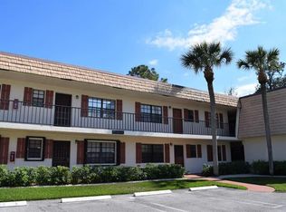 4721 Oak Terrace Dr, Greenacres, FL 33463