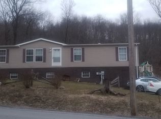 330 Hogback Rd, Hyndman, PA 15545