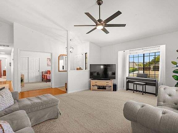 4th image of 11541 Amir Ct