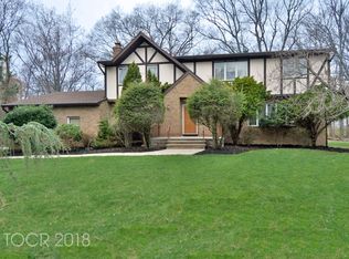 641 Midvale Ct, River Vale, NJ 07675