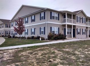 21 Revolutionary Sq APT 3, Bloomington, IL 61704