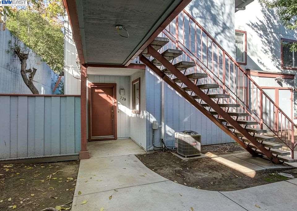 2nd image of 72 Rancho Dr Unit D