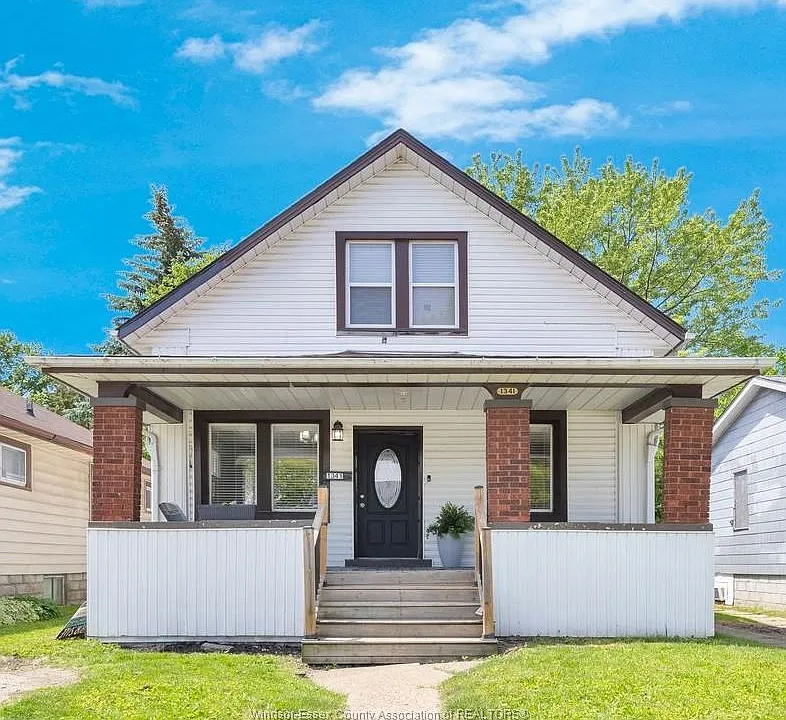 1341 McKay Ave