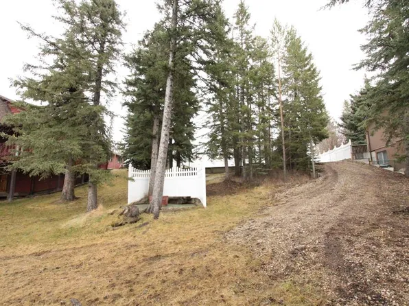 5408 60th St, Rocky Mountain House, AB T4T 1K8