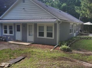 35W710 Woodlawn Ave, St Charles, IL 60174