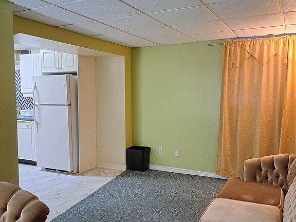 4th image of 22 Townley Cres #Basement