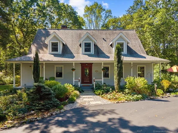 140 Wildrose Avenue, Guilford, CT 06437