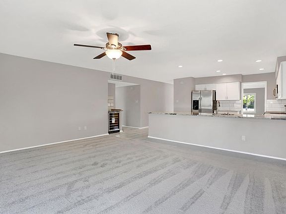 Family_Room_Kitchen
