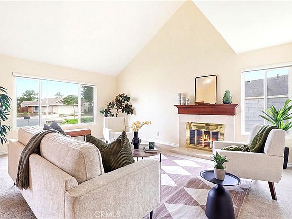 4th image of 9925 Pinyon Ct