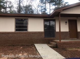 6111 Pine Glen Ct, Covington, GA 30014