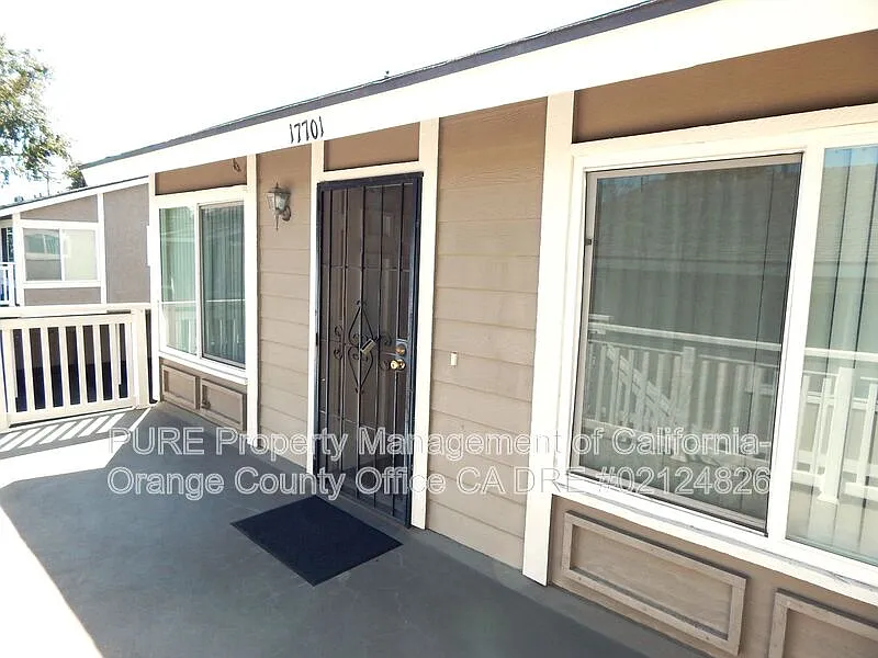2 bed, 1.0 bath, 814 sqft, $2,700 — Photo 1