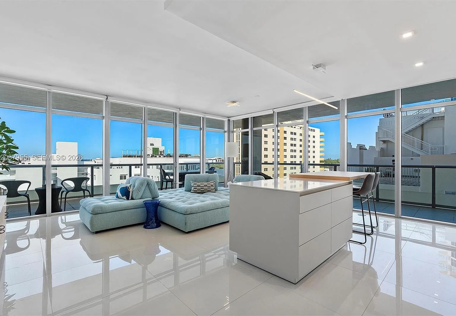 The Caribbean Condo — Photo 3