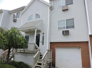 925 Oronoke Rd UNIT 13F, Waterbury, CT 06708