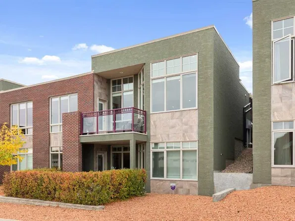 26 SE Palisades Ln NE, Medicine Hat, AB T1C 2B4