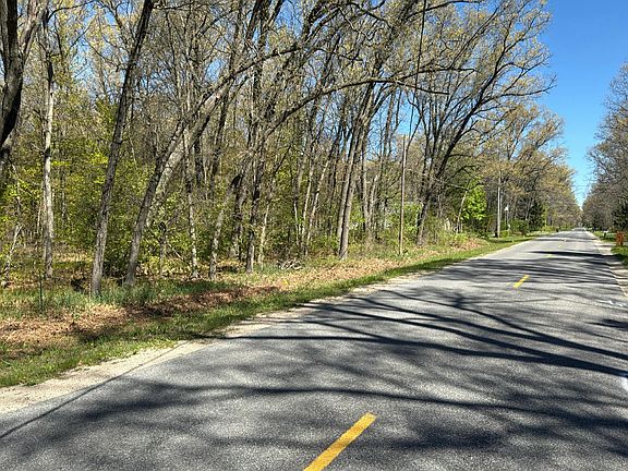 5th image of 10 S Hilton Park Rd