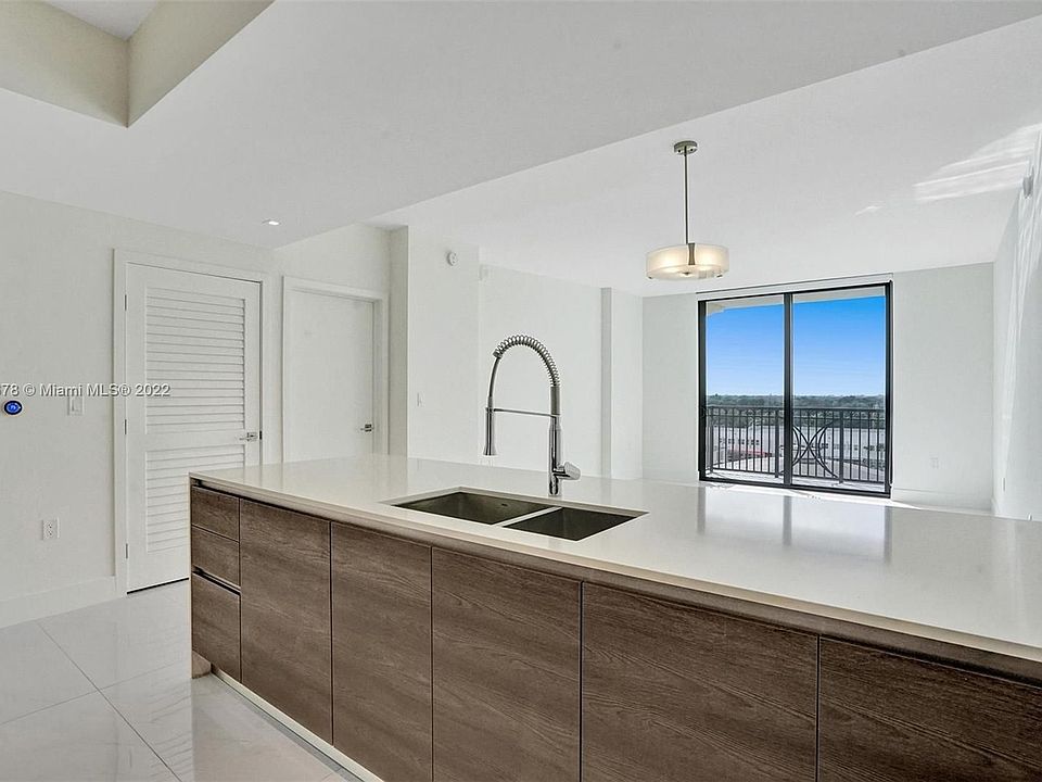 1st image of 301 Altara Ave #621