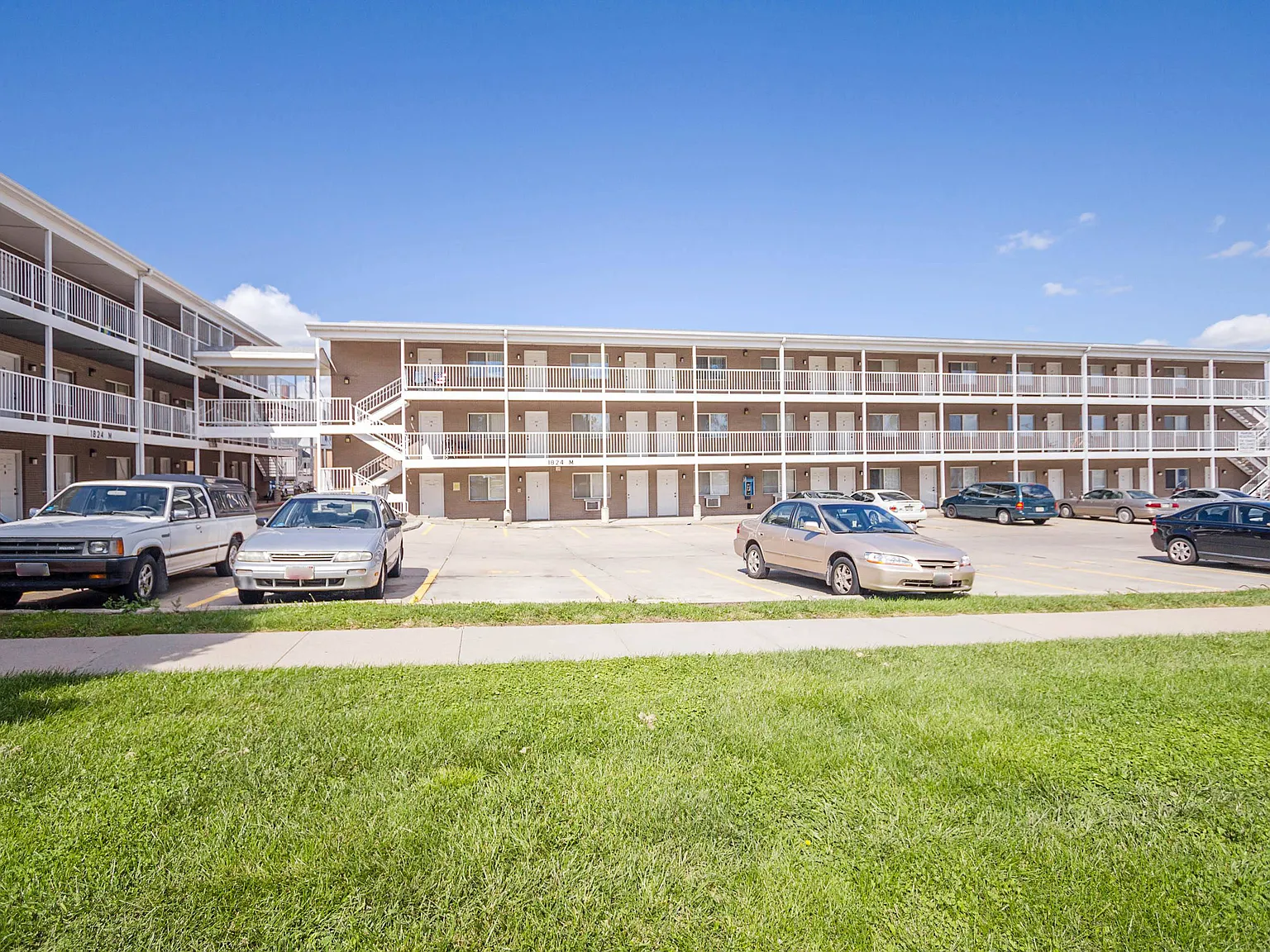 Campus Edge Apartments — Photo 2
