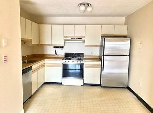 3rd image of 28 Kenmar Dr Unit 273