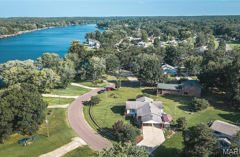 1st image of 1649 Lakeshore Dr