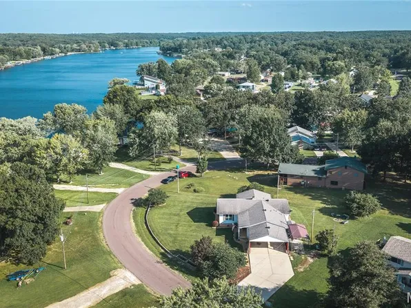 1649 Lakeshore Dr, Cuba, MO 65453