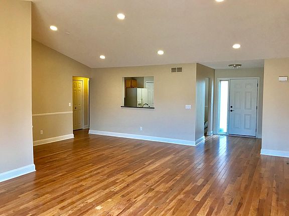 2nd image of 35148 White Pine Trl