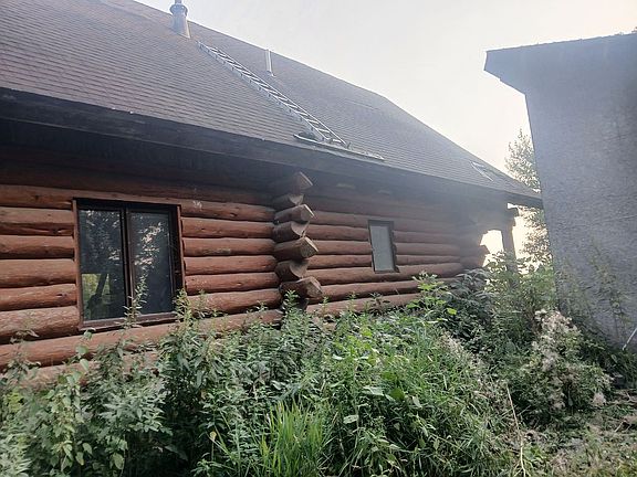 4th image of 4065 210th St S