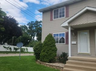 1027 Monks Ave, Peru, IL 61354