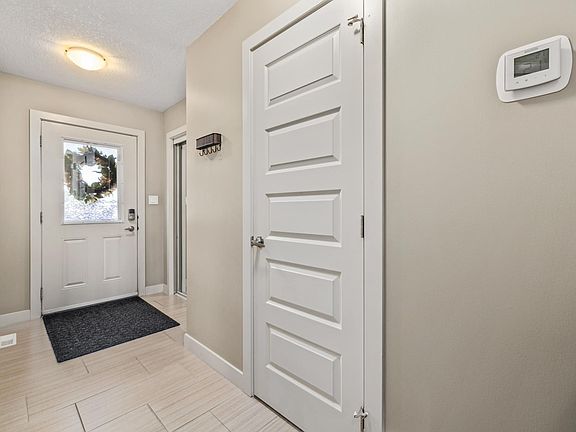 2nd image of 74 Willows End