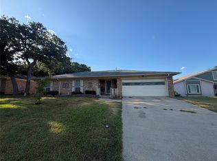 7713 Briarridge Ct, North Richland Hills, TX 76182
